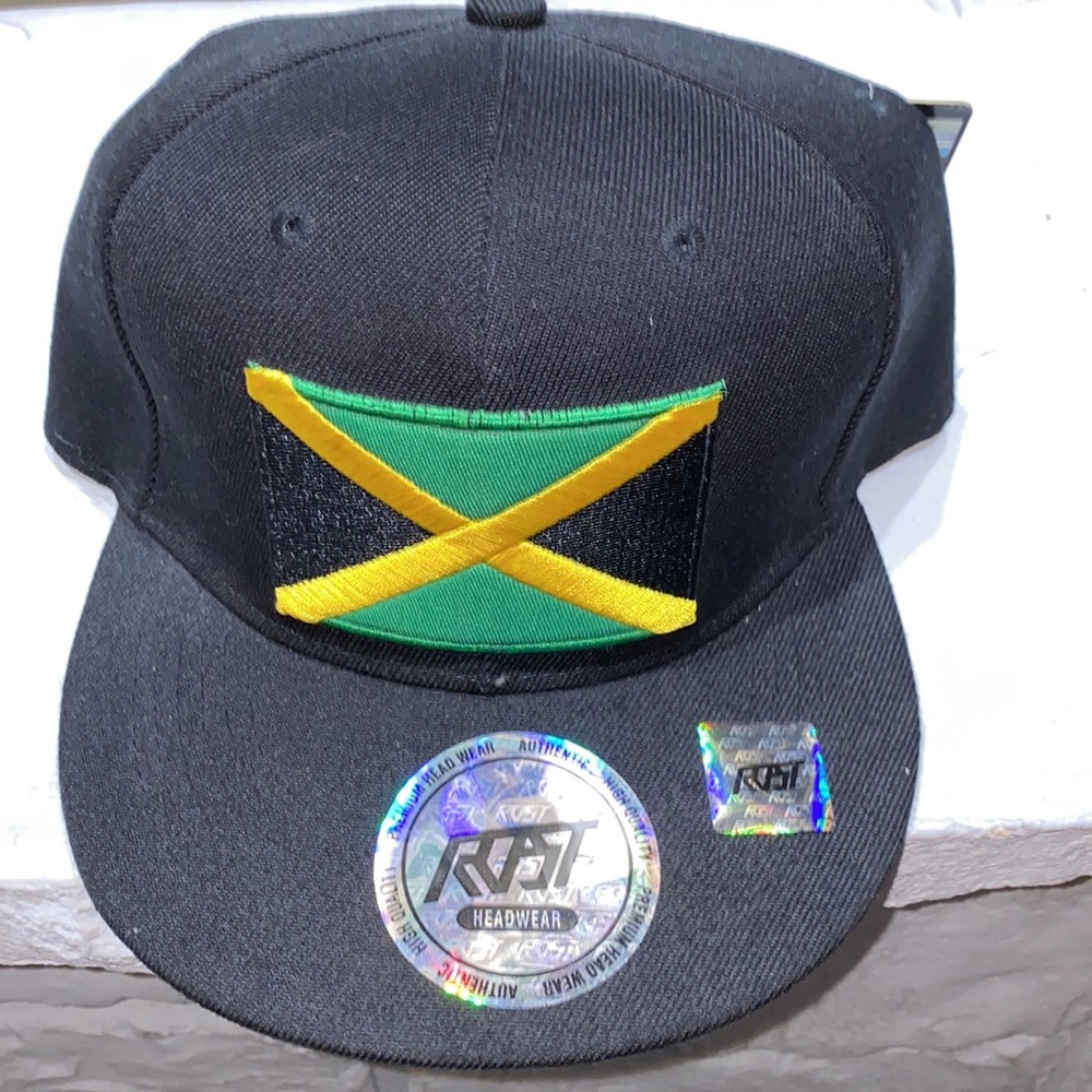 ⭐️NWT SNAPBACK, fitted, & embroidered & print cap- JAMAICA